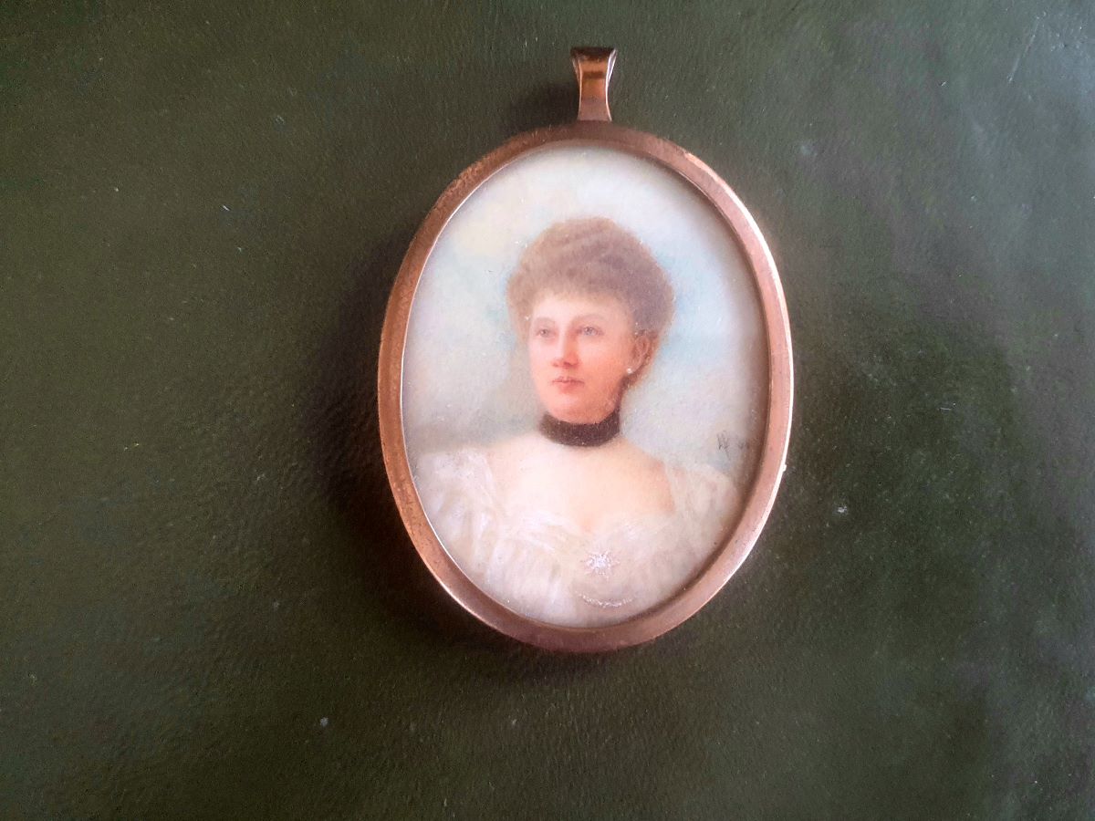 Edwardian Miniature Watercolour Of A Lady