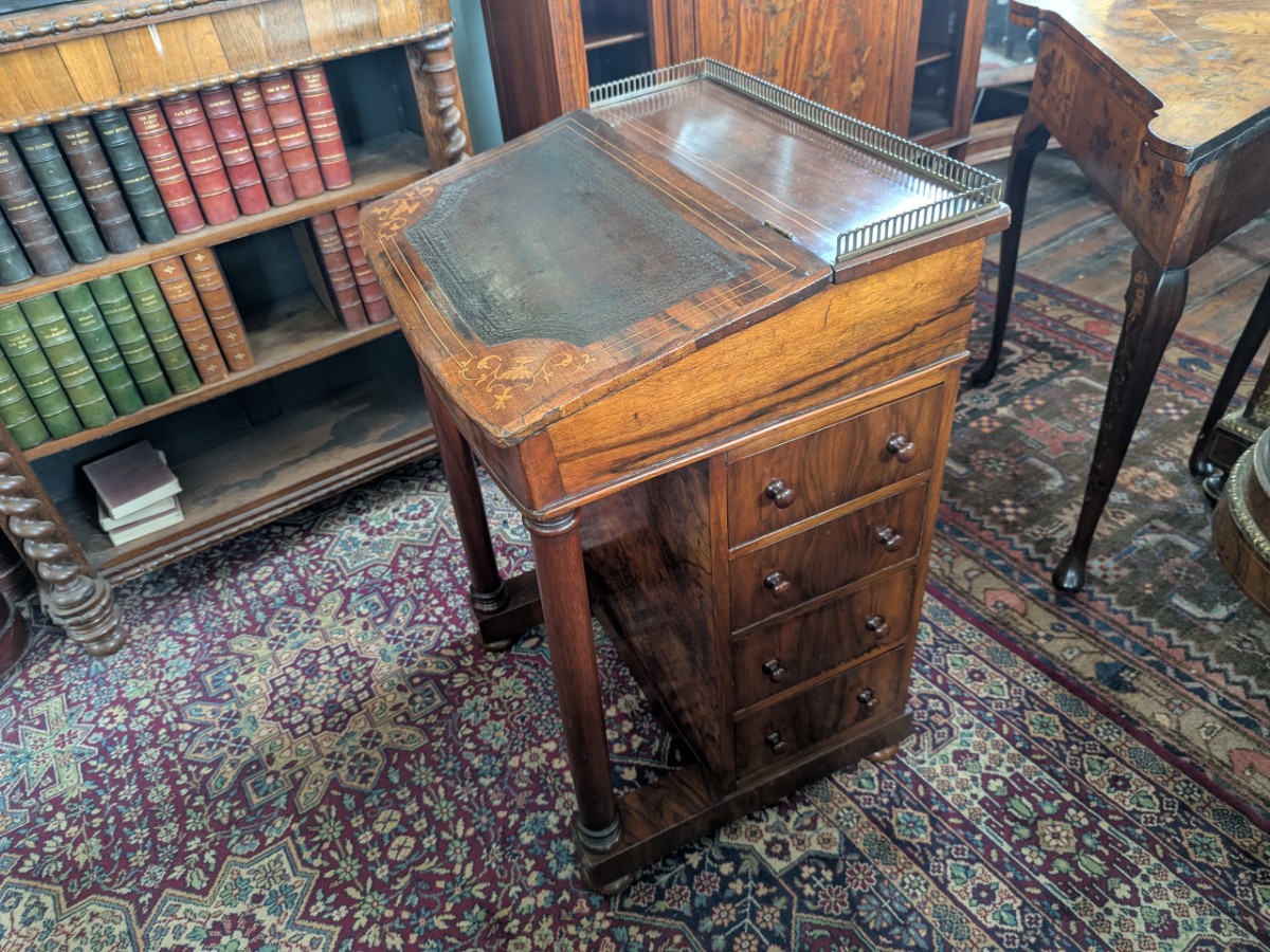 Late Victorian Burr-Walnut Davenport
