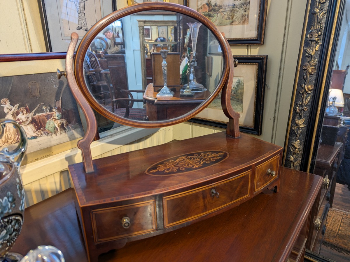George III Mahogany Dressing Table Mirror